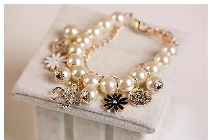 Pearl Flower Bracelet